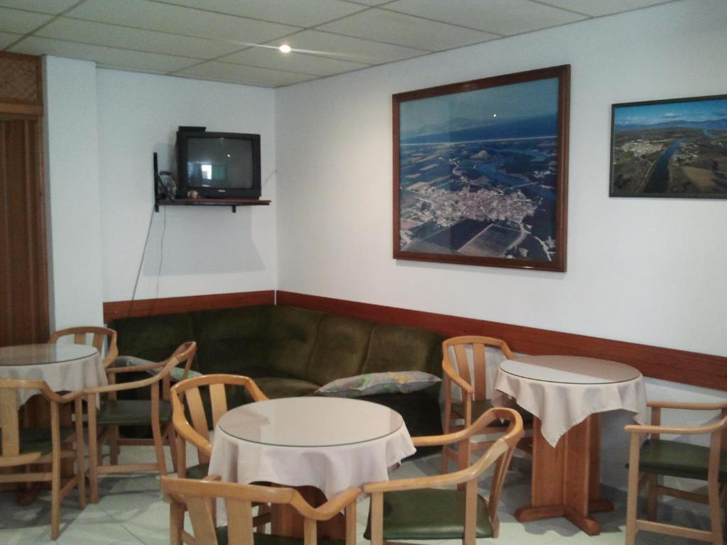 El Pescador Hotel *